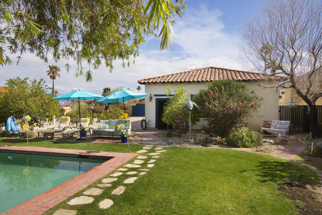 52404 Avenida Rubio, La Quinta CA: https://media.crmls.org/mediaz/48c814f7-787e-425d-8ca4-11f3e484332e.jpg