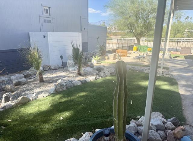 Image 18 of 41 For 74711 Dillon Rd Spc 1013