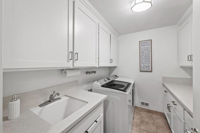 14830 Bartlett Court, San Martin CA: https://media.crmls.org/mediaz/48c862fa-2726-48ef-8bcd-af80afa00f77.jpg