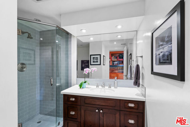 10701 Wilshire Boulevard, Los Angeles CA: https://media.crmls.org/mediaz/48c8f74a-83be-4b77-9714-3740a8cafc72.jpg