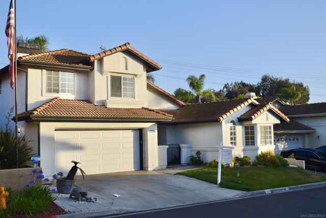 2206 Luz Way, Oceanside CA: https://media.crmls.org/mediaz/48c96be8-3d34-4429-adef-04d83c52a781.jpg