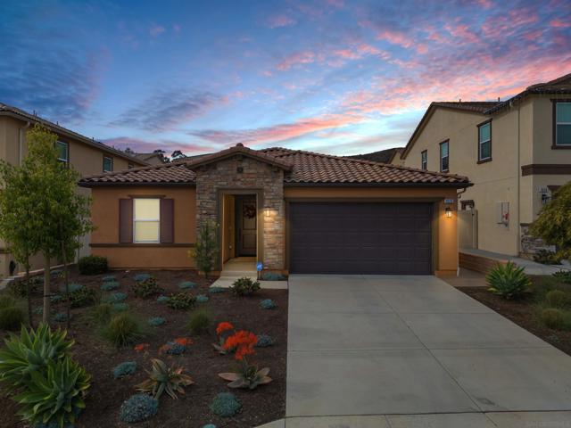 1026 Crestline, San Marcos CA: https://media.crmls.org/mediaz/48c9b06b-ee7e-42a2-a9ce-9b88354b4111.jpg