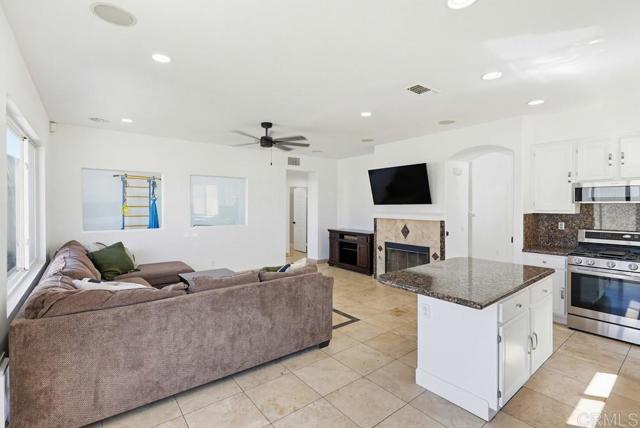 Detail Gallery Image 16 of 73 For 1727 Long Ridge St, Chula Vista,  CA 91913 - 4 Beds | 3 Baths