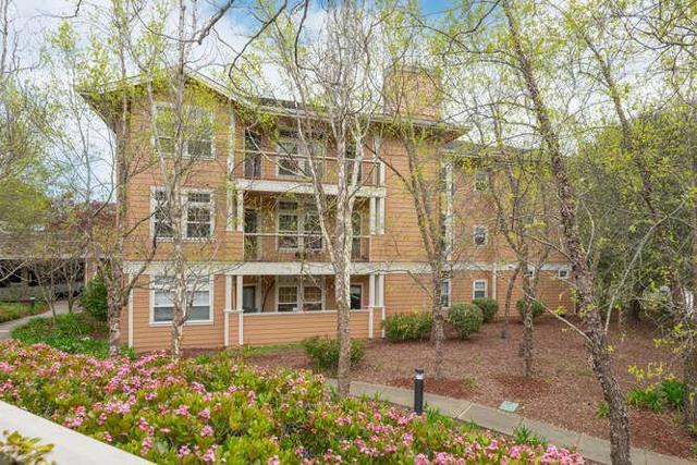 733 Swallowtail Court, Brisbane CA: https://media.crmls.org/mediaz/48ca7ac0-c4e4-44b1-8fe6-65279f55bbd7.jpg