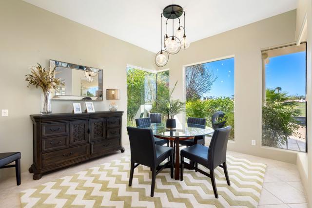 80080 Riviera, La Quinta CA: https://media.crmls.org/mediaz/48cabefd-1ca5-4a7d-aa13-862622f0334b.jpg