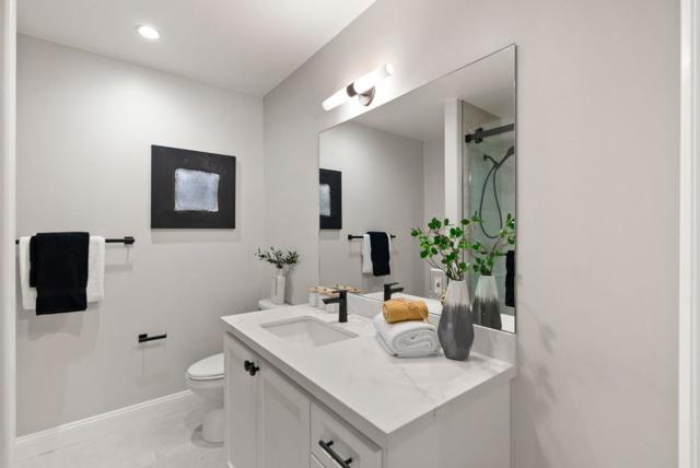 200 Sheridan Avenue, Palo Alto CA: https://media.crmls.org/mediaz/48cb46ac-f837-45b0-906d-ffe0160be850.jpg