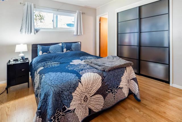 4670 Eggers Dr, Fremont CA: https://media.crmls.org/mediaz/48cbbc7b-3350-4f93-95a1-0e635ffd6cdb.jpg