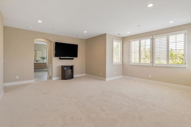 2892 Birkdale Court, Gilroy CA: https://media.crmls.org/mediaz/48cda195-b0a7-47b2-8974-315865630fb5.jpg