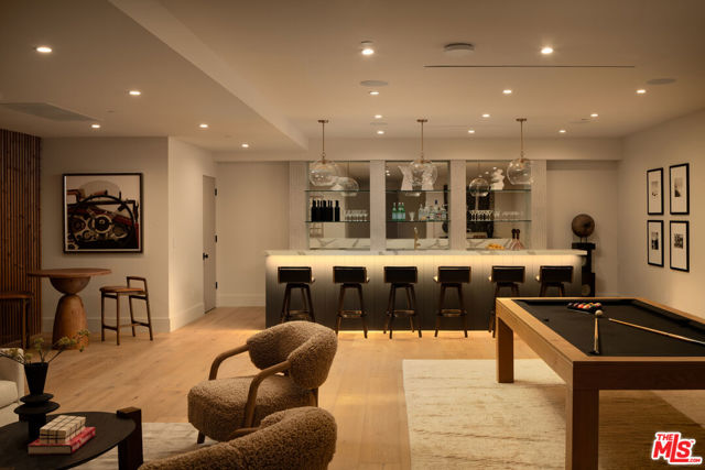 5287 Round Meadow Road, Hidden Hills CA: https://media.crmls.org/mediaz/48cec31b-6398-4ed6-9744-61dcf4d6fcf8.jpg