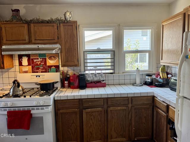 120 Palm Drive, Camarillo CA: https://media.crmls.org/mediaz/48cee7f3-6999-4c91-ad02-fee545660365.jpg