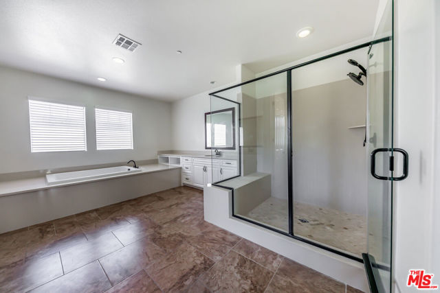 22379 Driftwood Court, Santa Clarita CA: https://media.crmls.org/mediaz/48cf6213-034f-410b-86e2-0d416d5b1d5d.jpg