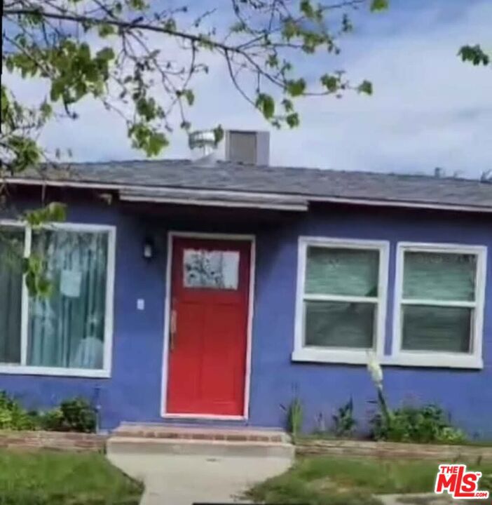 1320 Crawford Street