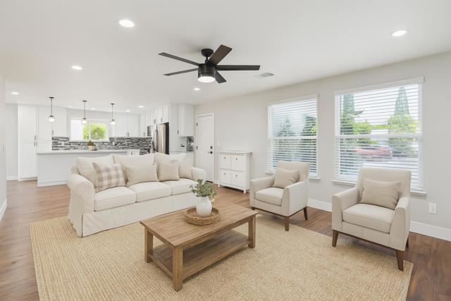 61 Galleon Way, Pittsburg CA: https://media.crmls.org/mediaz/48d063a7-c655-4ae6-8d19-809334fa9134.jpg
