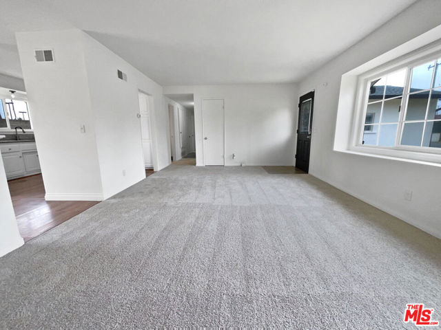 1323 Chapel Drive photo 3