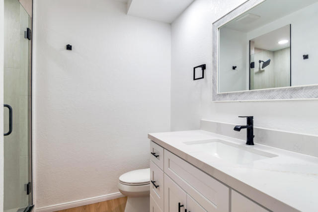 48245 Calle Floristas, La Quinta CA: https://media.crmls.org/mediaz/48d076b2-cd43-4bbe-8eb9-2a62ac30134d.jpg
