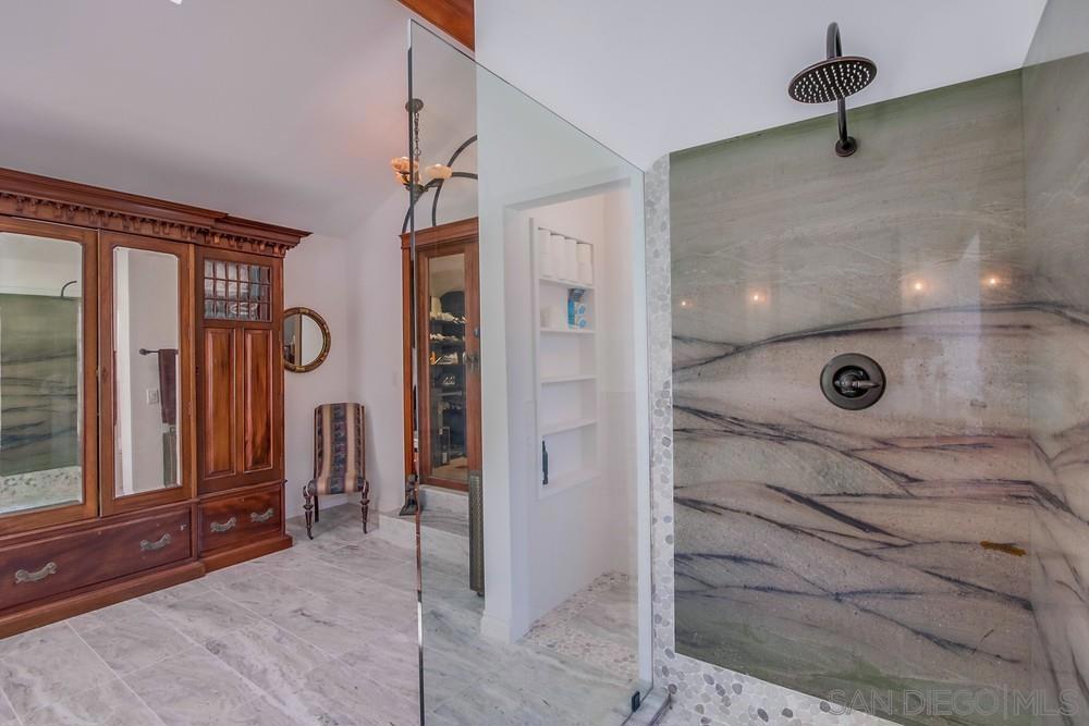 MLS #250032414SD img 32