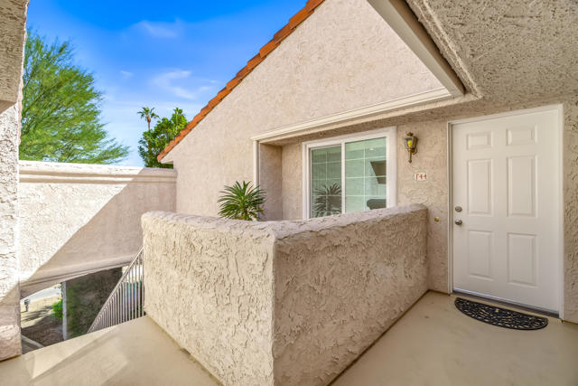 500 S Farrell Drive #F44, Palm Springs, CA 92264