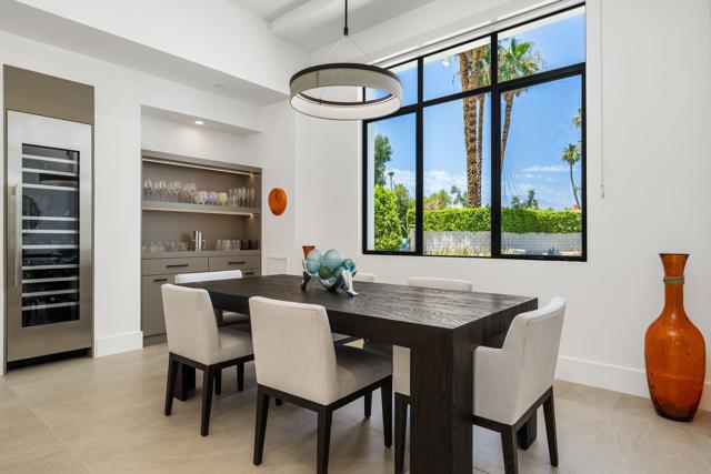 74846 Fox Hills Court, Palm Desert CA: https://media.crmls.org/mediaz/48d303d2-e308-43c0-9177-00cfdbdeb7e7.jpg