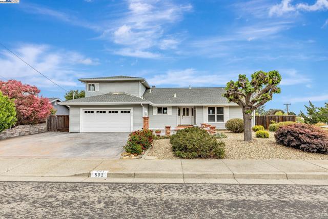 591 Vili Way, Pleasant Hill CA: https://media.crmls.org/mediaz/48d390ff-caf1-4e2c-a1e1-ea98057eec0b.jpg