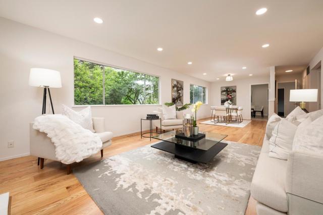 2131 Balmoral Court, San Mateo CA: https://media.crmls.org/mediaz/48d4d9d6-21f1-452e-bded-4c46af05ff2a.jpg