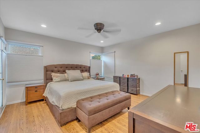 12430 Cumpston Street photo 30