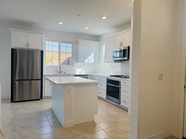 41551 Stanford Road, Palm Desert CA: https://media.crmls.org/mediaz/48d72358-8d8f-4a8e-ac00-5fdef2026c5f.jpg