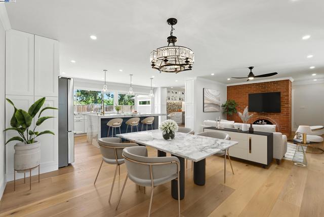 5701 Lewis Way, Concord CA: https://media.crmls.org/mediaz/48d7f7c2-b785-405a-a1d1-60fd206e1f70.jpg