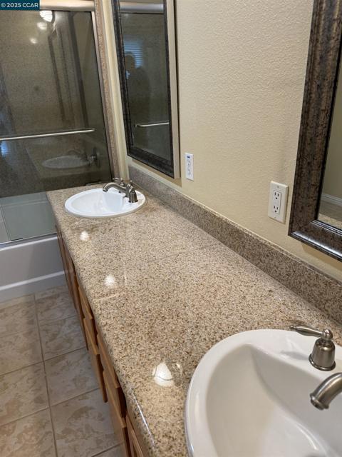 2210 Gellert Blvd, South San Francisco CA: https://media.crmls.org/mediaz/48d8109b-20d4-4097-8026-40b8b4f7ac15.jpg