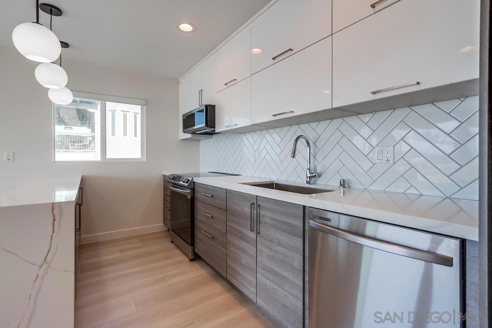 MLS #250032138SD img 12