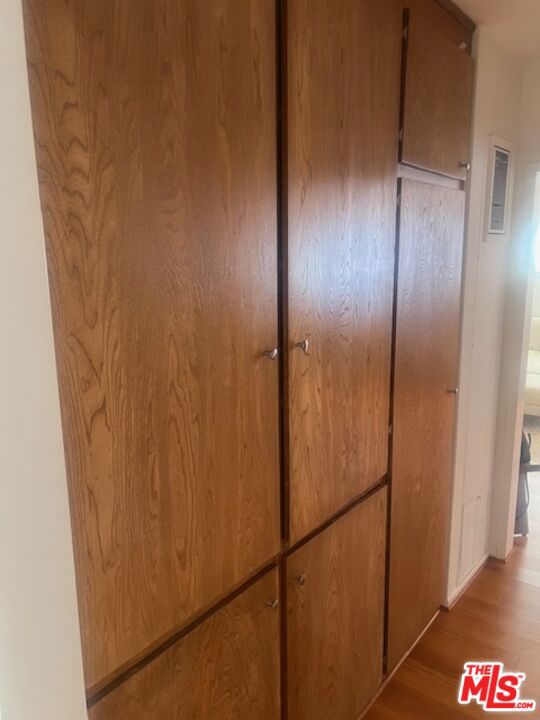 1921 Pelham Avenue, Los Angeles CA: https://media.crmls.org/mediaz/48d9eb0e-b24e-4d52-add4-22f39cca7bca.jpg