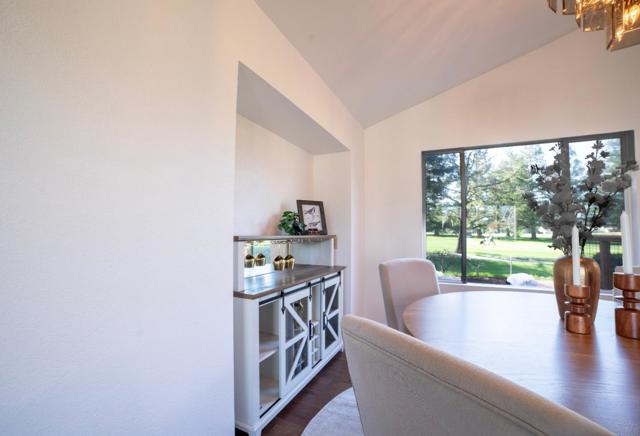 4652 Fairway Drive, Rohnert Park CA: https://media.crmls.org/mediaz/48dac899-dd61-42e7-8c05-ec4d7fc38bf6.jpg