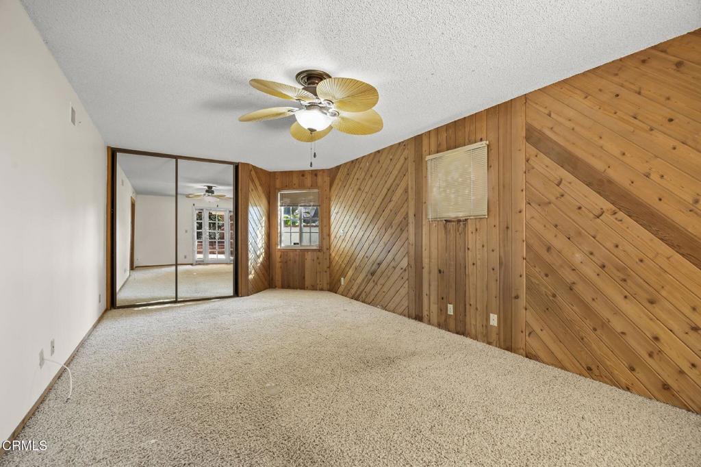 https://media.crmls.org/mediaz/48dad24c-3824-4778-be01-5aab17b75559.jpg?preset=X-Large