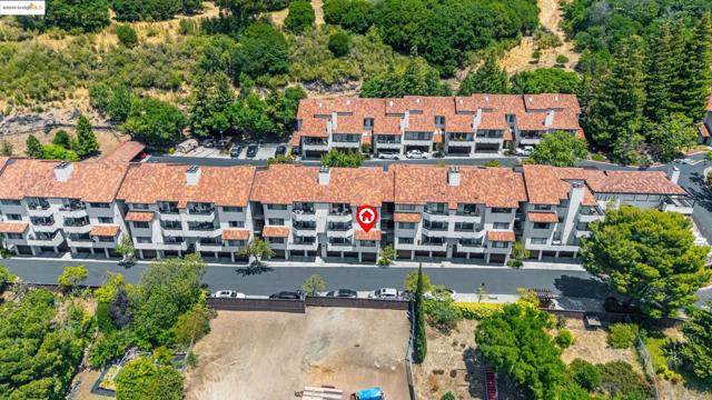 22012 Sevilla Rd, Hayward CA: https://media.crmls.org/mediaz/48db9b78-2493-4d04-a8ce-6809822ea401.jpg