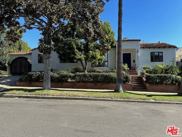 1408 Pandora Ave, Los Angeles, CA 90024