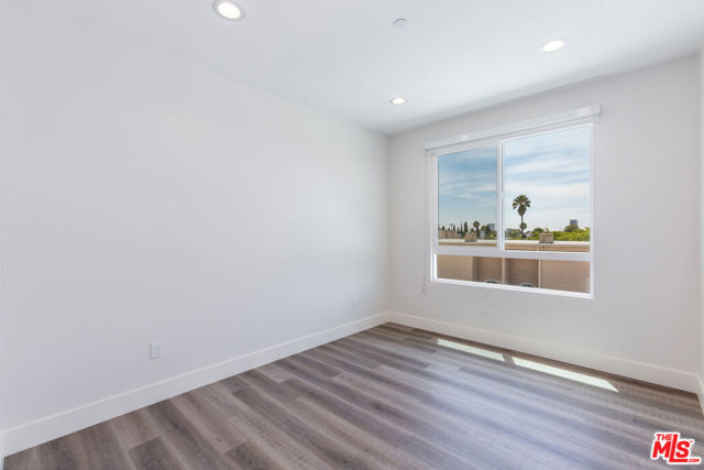857 N Hayworth Avenue, Los Angeles CA: https://media.crmls.org/mediaz/48dbd120-061b-4a59-9e3f-9e6b5b2daedf.jpg