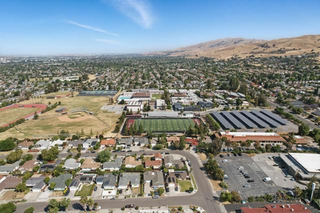 1145 Arabelle Way, San Jose CA: https://media.crmls.org/mediaz/48dc0e3b-2b2e-4d1a-ad54-4e74a64a9815.jpg
