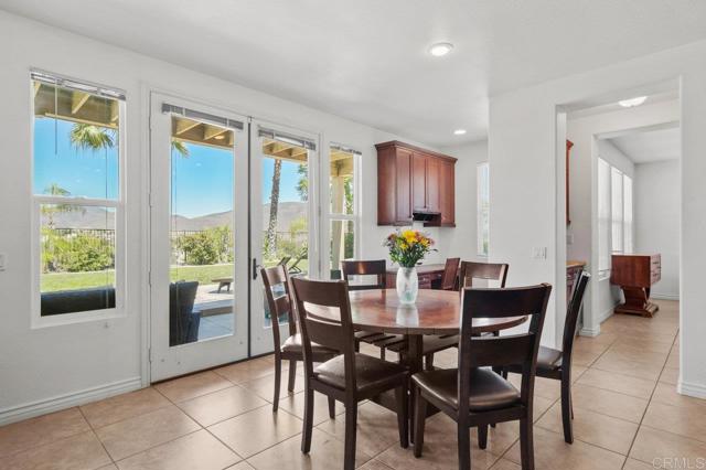 Detail Gallery Image 18 of 65 For 2917 Babbling Brook Rd, Chula Vista,  CA 91914 - 4 Beds | 4/1 Baths