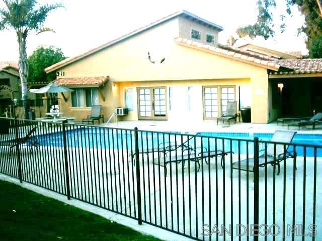 227 Woodland Pkwy #265, San Marcos CA: https://media.crmls.org/mediaz/48dd4363-91c4-4dac-9b0e-45941ff284b2.jpg