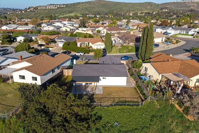 8973 CARLEY CIR, San Diego CA: https://media.crmls.org/mediaz/48ddeb81-eb2d-46e6-be8f-ec3e4651adfc.jpg