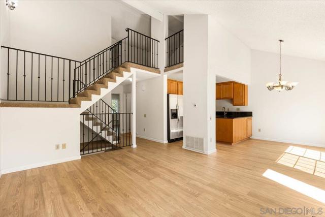 5470 Baltimore Dr, La Mesa CA: https://media.crmls.org/mediaz/48de9f55-6226-4c27-a438-f5a210fc4221.jpg