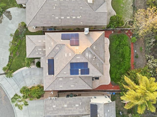 2923 Oro Blanco Cir, Escondido CA: https://media.crmls.org/mediaz/48df3620-e998-4d80-a1c5-a9495ba4cff1.jpg