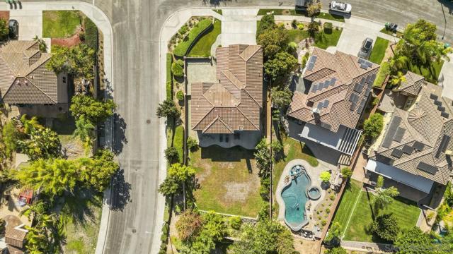 5545 Nanday Ct, Oceanside CA: https://media.crmls.org/mediaz/48df722b-a743-417c-8c6c-be6d6c0a8550.jpg