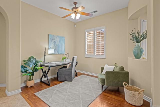 Detail Gallery Image 4 of 42 For 1452 S Creekside Dr, Chula Vista,  CA 91915 - 3 Beds | 2/1 Baths