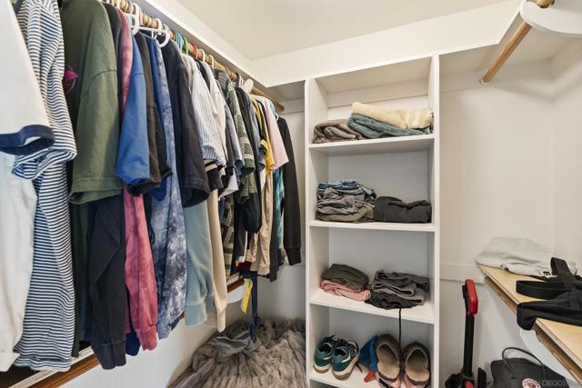 2332 Back Nine St, Oceanside CA: https://media.crmls.org/mediaz/48dfa249-1d2a-4174-b71e-73e676b1f017.jpg