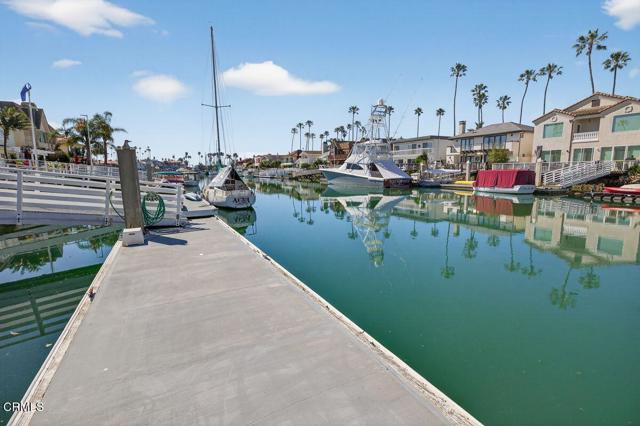 Detail Gallery Image 9 of 76 For 2941 Surfrider Ave, Ventura,  CA 93001 - 5 Beds | 3 Baths