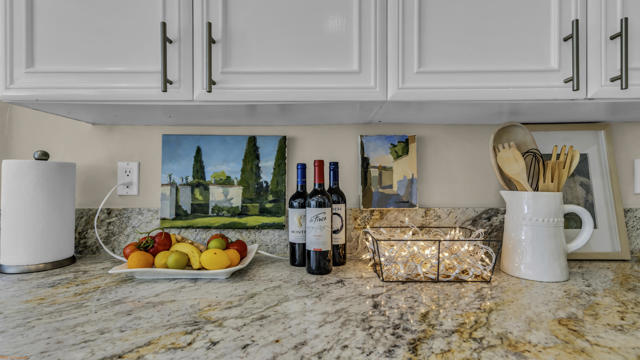 105 Brandigo Circle, Palm Desert, CA 92211