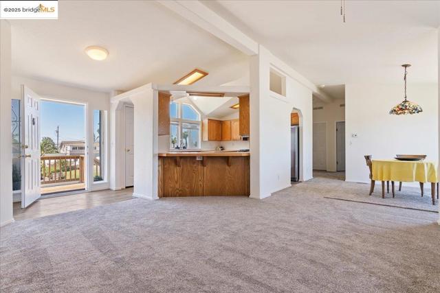 2325 Taylor Rd, Bethel Island CA: https://media.crmls.org/mediaz/48e0f38b-9cd3-4911-a7ae-ea52b7aedd5e.jpg
