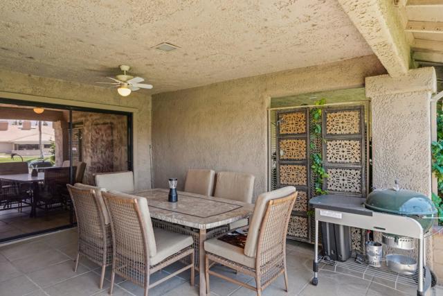 211 Camino Arroyo S, Palm Desert CA: https://media.crmls.org/mediaz/48e10247-5709-49dd-b97e-e9e0e616c430.jpg