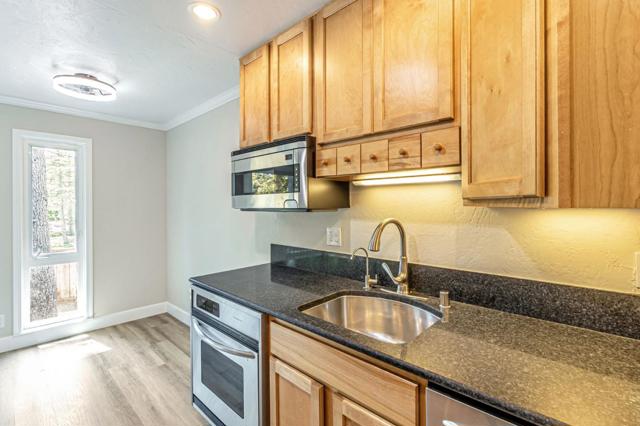 4175 George Avenue, San Mateo CA: https://media.crmls.org/mediaz/48e1368d-6d24-436e-b7a5-23ae3de2eed7.jpg