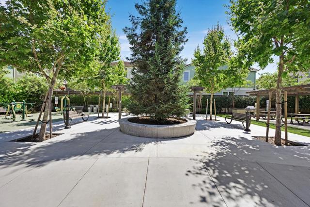 47222 Mission Falls Court, Fremont CA: https://media.crmls.org/mediaz/48e1b12c-3128-4543-b1b8-b785ced1cbaf.jpg